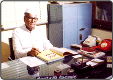 Late Shri. Komalanna Doddanavar <br />Founder Chairman, BET, Belgaum